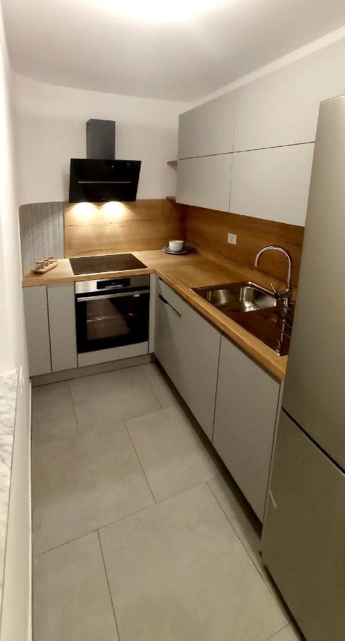 M & M Apartment Izola Exterior photo